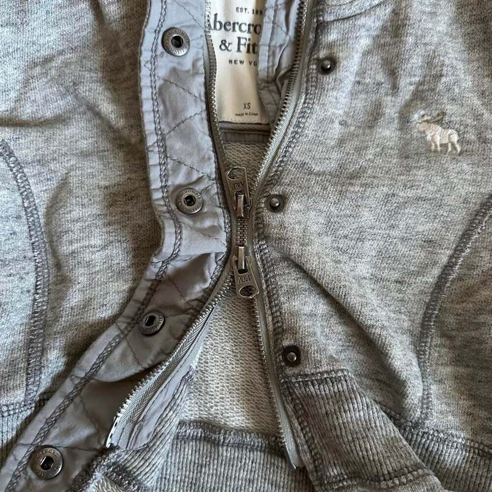 Gray Abercrombie & Fitch zip-up jacket with button & zipper details with rufflin - Picture 5 of 8
